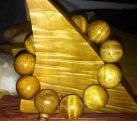 金丝楠木手串什么颜色最好（金丝楠木手串怎么选） 第1张